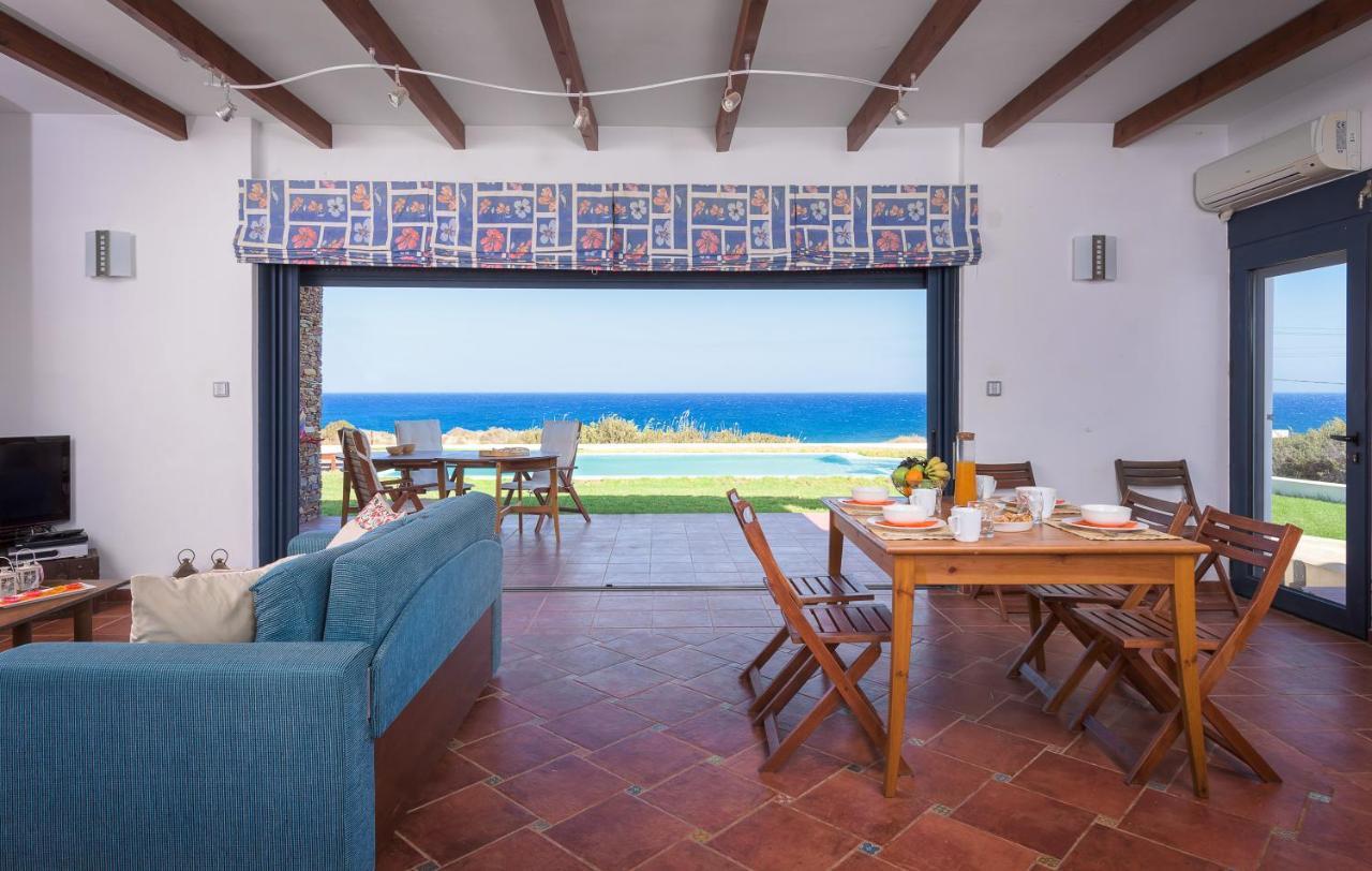 Cristelia Seafront & Pool Villa Лакания Экстерьер фото